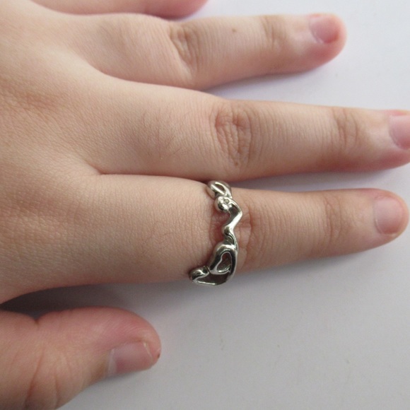 LOVE RING❤️ - Picture 4 of 4